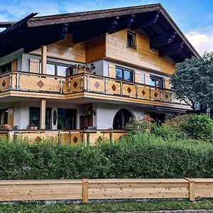 Urlaub Beim Filmemacher Thomas Junker Apartment